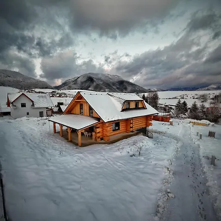 Zrub Polana - Liptovska Mara 木屋 Ižipovce