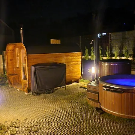 Zrub Polana - Liptovska Mara 木屋 *