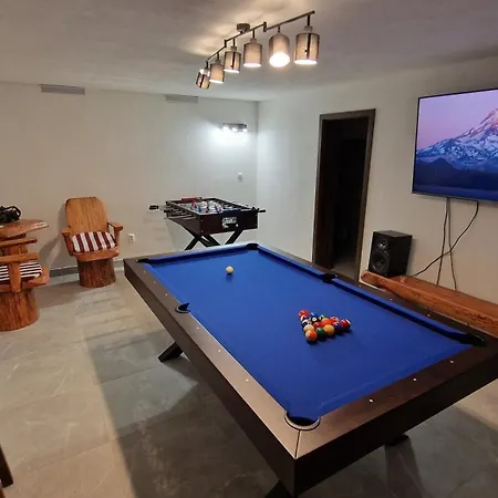 Zrub Polana - Liptovska Mara 木屋