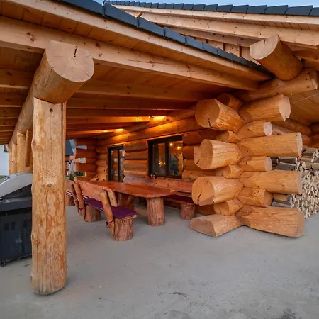 Zrub Polana - Liptovska Mara 木屋